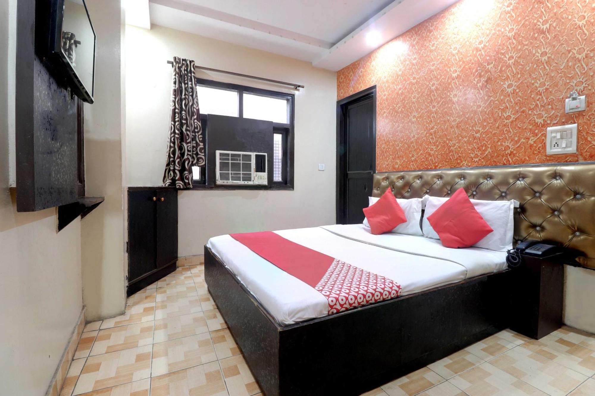 Oyo Flagship 81569 The Red Rose Inn Neu-Delhi Exterior foto
